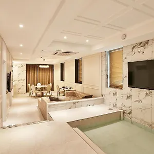 Hotel Wanted, Incheon